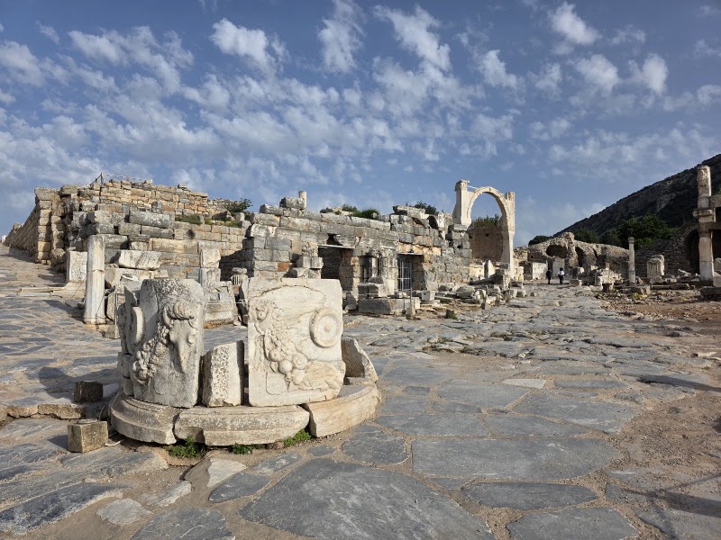Selçuk Efes ören yeri - Selçuk Efes ören yeri Selçuk efes, Atatürk, 35000 Selçuk/İzmir, Türkiye