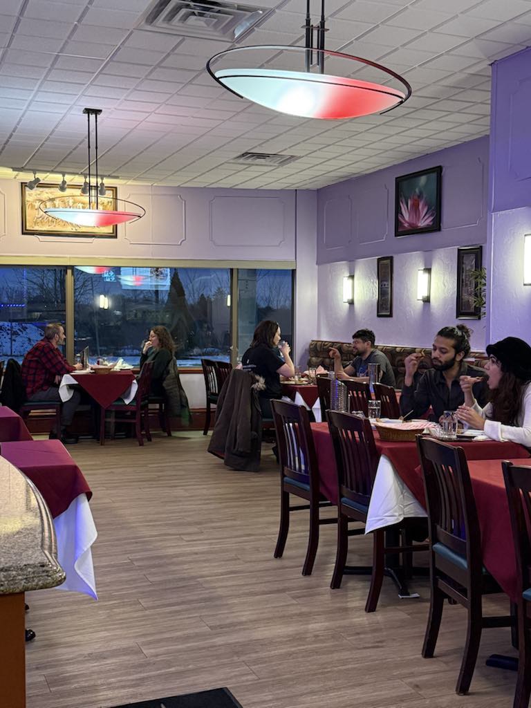 Bombay To Mumbai - Fine Indian & Hakka Restaurant