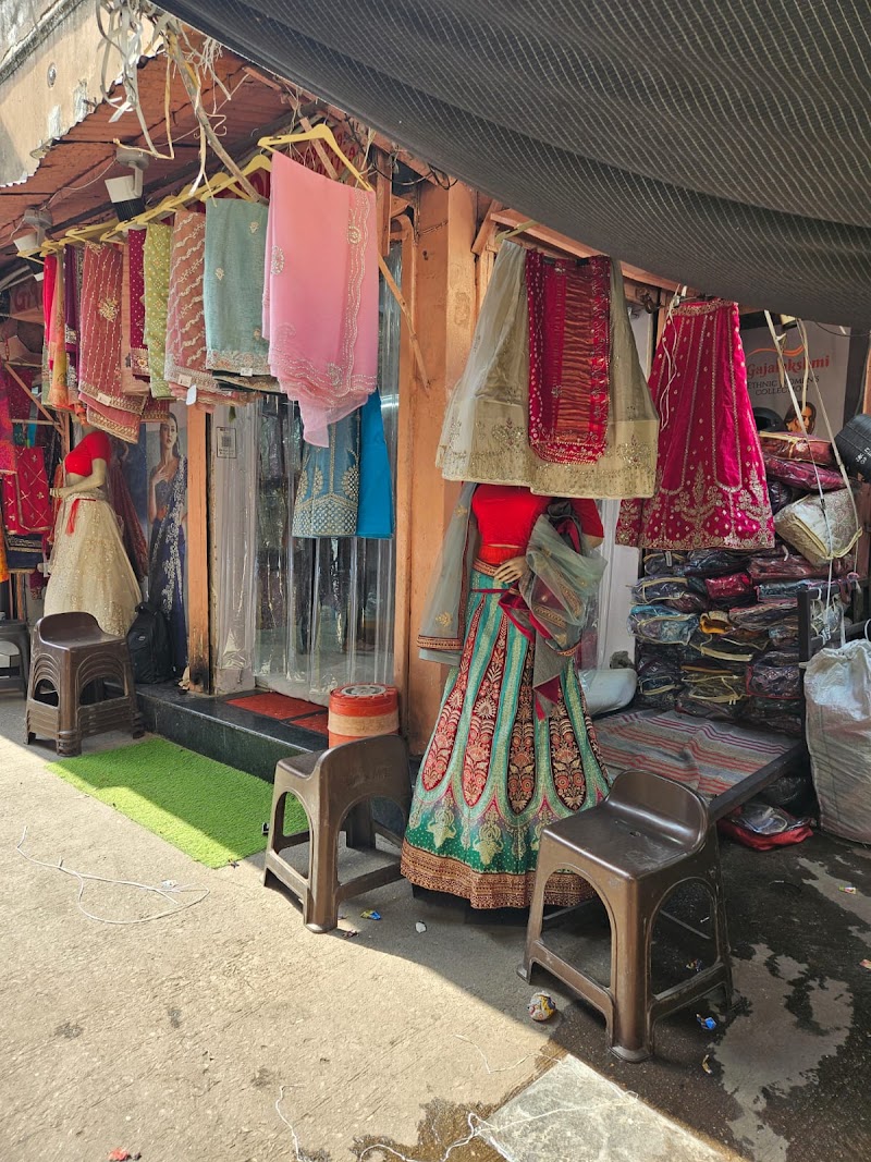 Gajalakshmi Lahenga Saree - Gajalakshmi Lahenga Saree, purohit ji ka katla, near diggi katla, Johri Bazar, Bapu Bazar, Biseswarji, Jaipur, Jaipur Nagar Nigam Area, Rajasthan 302003, India