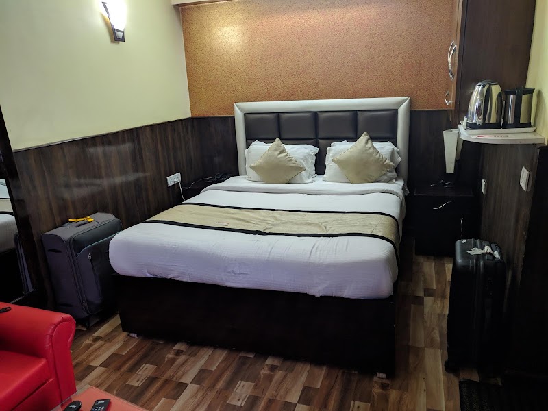INDUS MOUNT ROYALE - 3 STAR HOTEL IN DARJEELING MALL - INDUS MOUNT ROYALE - 3 STAR HOTEL IN DARJEELING MALL, Ward No.: 10, 138/1, Dr Zakir Hussain Rd, beside SP Bunglaow, Manbari Basti, Darjeeling, West Bengal 734101, India
