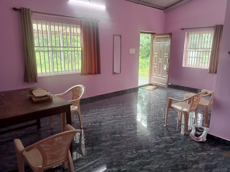 MS HOME STAY - MS HOME STAY M13°21'01.0, N 74°58, 25.3"E, near Sanvi Hollowblock Industries, Kantebettu, Kadthala, Karkala, Karnataka 574108, India