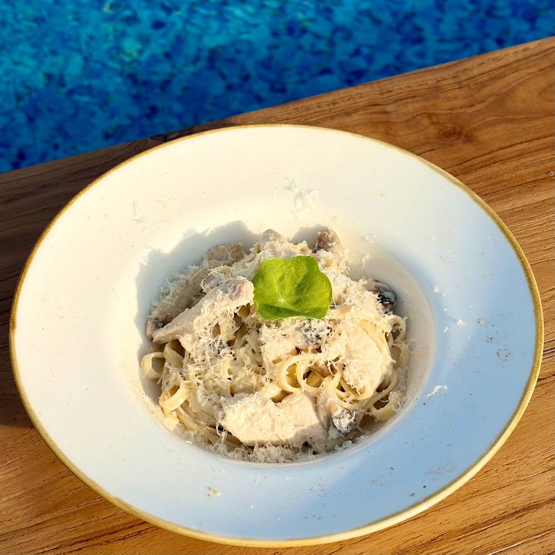 XO ROOFTOP - XO ROOFTOP Jl. Kayu Tulang Teratai Grand Village No.B1, Canggu, Kec. Kuta Utara, Kabupaten Badung, Bali 80361, Indonesia