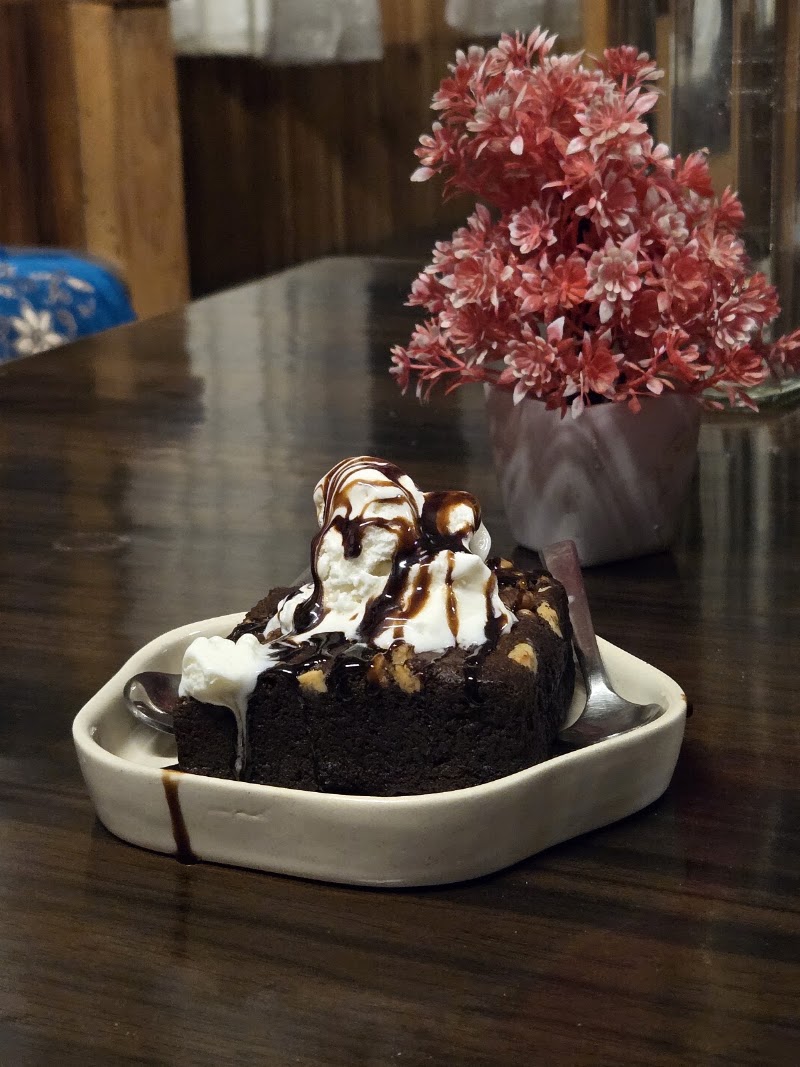 DearDoraCafe - DearDoraCafe teshsil Sainj, Hurcha Village, Shangarh, Himachal Pradesh 175134, India