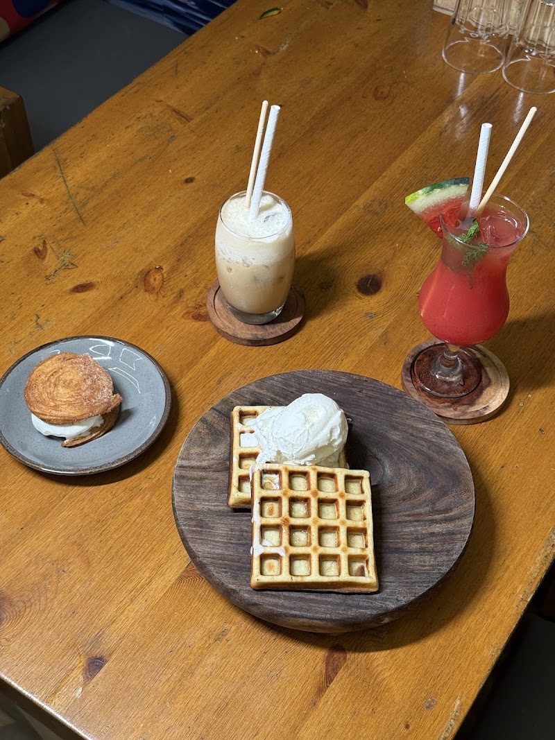 THE NOOK DINER AND BAR - THE NOOK DINER AND BAR, Row House 17, Gulmohar Galaxy, Plot number 104, Mhada Colony, Viman Nagar, Pune, Maharashtra 411014, India