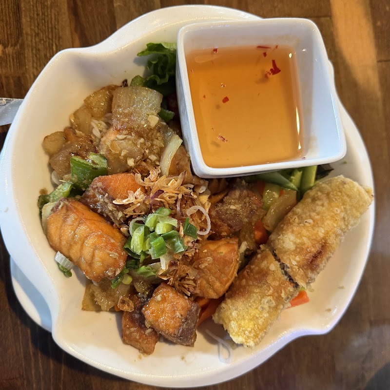 Lotus Pond Vietnamese Cuisine - Lotus Pond Vietnamese Cuisine 12752 Aurora Ave N, Seattle, WA 98133, USA