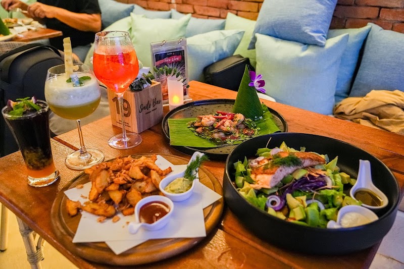 Smile Bar - Smile Bar 97/85 ถนนหน้าหาดกมลา ซอยโรงพักกมลา Tambon Kathu, Amphoe Kathu, Chang Wat Phuket 83150, Thailand
