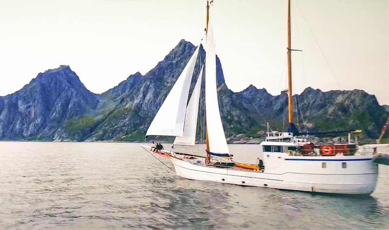 World Sea Explorers - World Sea Explorers Sjøgata 35, 9291 Tromsø, Norway