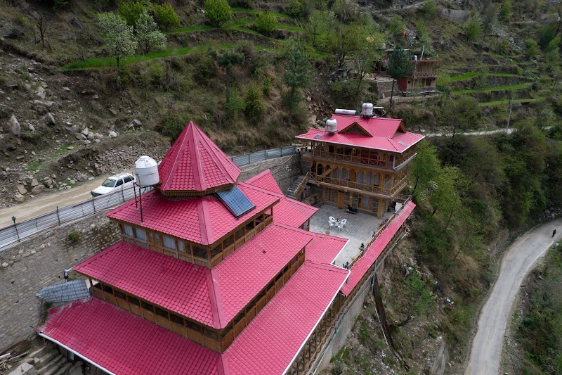 Tirthan Village Resort - Tirthan Village Resort, Village Gushaini Bathad Road, Tirthan Valley Rd, Chippni, Himachal Pradesh 175123, India