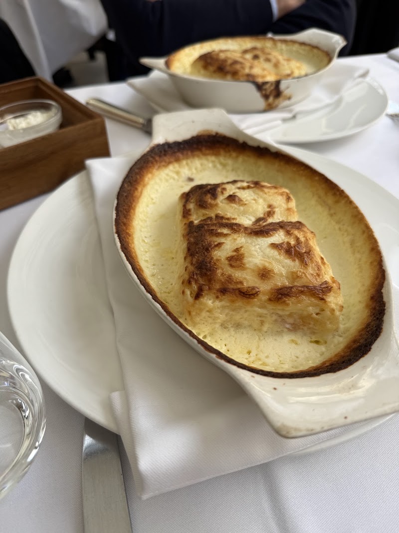 Le Bistro Esplanade - Le Bistro Esplanade Mihanovićeva ul. 1, 10000, Zagreb, Croatia