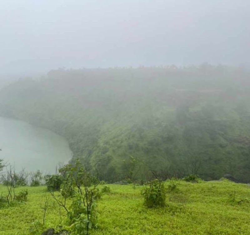 Dhom Dam Backwaters - Dhom Dam Backwaters, XRR8+5R, Velang, Dhom, Maharashtra 412803, India