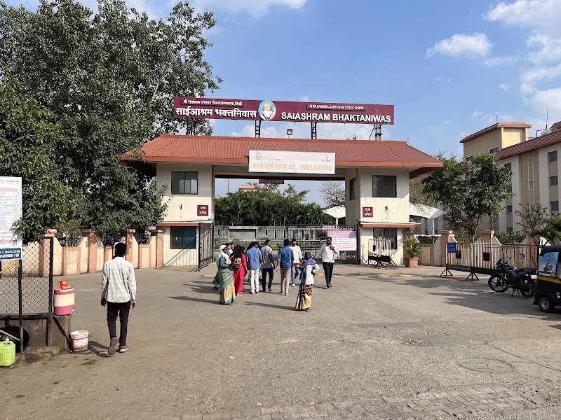 Sai Ashram Bhaktiniwas J Block - Sai Ashram Bhaktiniwas J Block QF3H+PFC, Shirdi, Maharashtra 423109, India