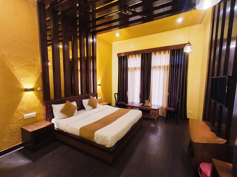 Hotel Himsagar - Hotel Himsagar The Mall, Paltan Bazar, Dharanaula, Almora, Sarso, Uttarakhand 263601, India