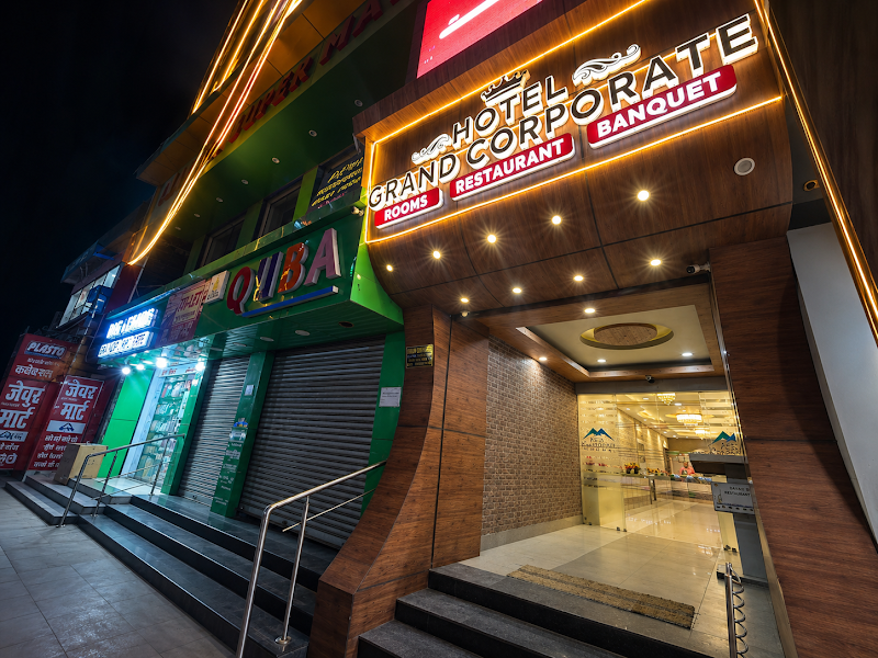 Hotel Grand Corporate - Hotel Grand Corporate Pillar No 41, Bailey Rd, opposite Paras HMRI Hospital, Samanpura, Raja Bazar, Khajpura, Patna, Bihar 800014, India