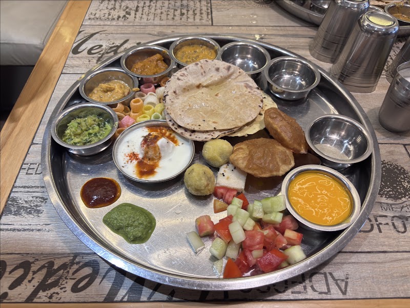 Toral Dinning Hall - Toral Dinning Hall, 101, Centre Point Building, Shopping Centre, Char Rasta, near Mahavir Nagar, Char Rasta, Mahavir Nagar, GIDC, Vapi, Gujarat 396191, India