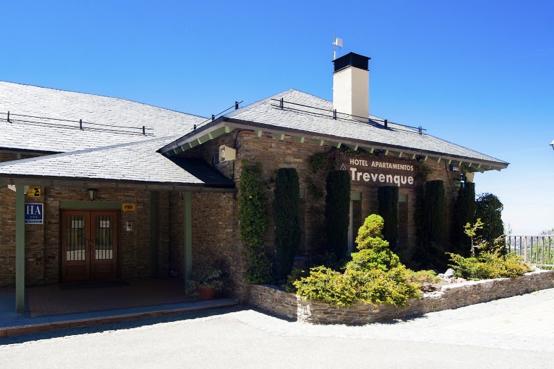 Apartahotel Trevenque - Apartahotel Trevenque Andalucía Pl., 6, 18196 Sierra Nevada, Granada, Spain