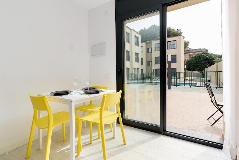 Castell Beach Aparthotel - Castell Beach Aparthotel Avinguda de Castelldefels, 191, 193, 08860 Castelldefels, Barcelona, Spain