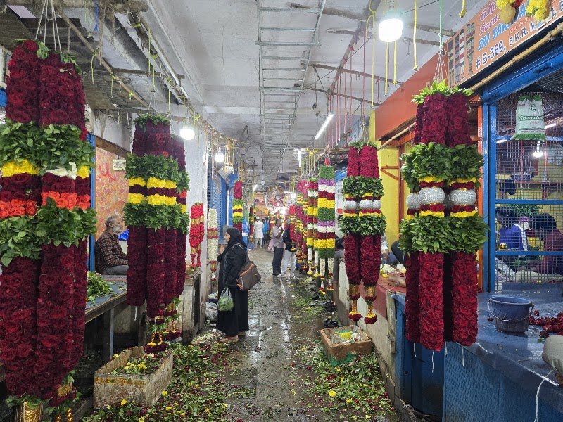 Sri Krishnarajendra Market - Sri Krishnarajendra Market Chickpet Rd, KR Market, Mamulpet, Chickpet, Bengaluru, Karnataka 560002, India