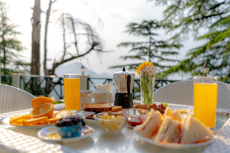 StayVista at Mellow Cottage in Mussoorie | 3 BHK Premium Holiday Home - StayVista at Mellow Cottage in Mussoorie | 3 BHK Premium Holiday Home Cottage No. 7B/8B, Baroda Estate, Vincent Hill, The Mall Road, Mussoorie, Uttarakhand 248179, India