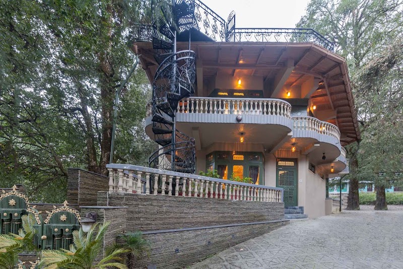 StayVista at Villa 360 in Nainital | 5 BHK Luxury Villa
