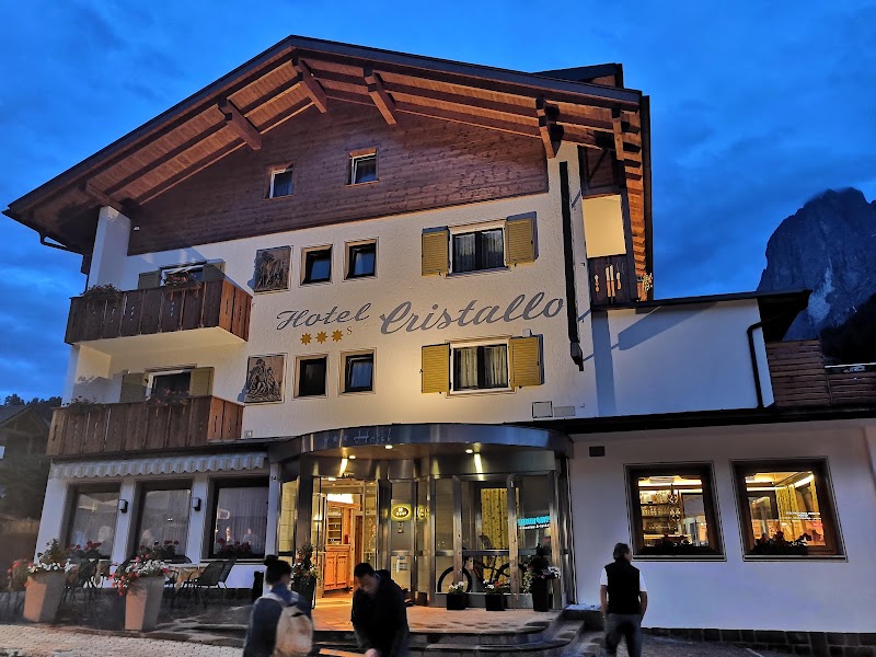 Hotel Cristallo - Hotel Cristallo Via Dursan, 84, 39047 Santa Cristina Valgardena BZ, Italy