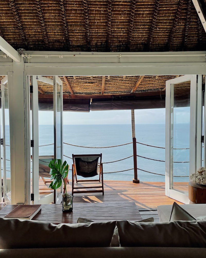 Bingin Cliff house - Bingin Cliff house, 54V7+RMF, Jl. Pantai Bingin, Pecatu, Kec. Kuta Sel., Kabupaten Badung, Bali 80361, Indonesia