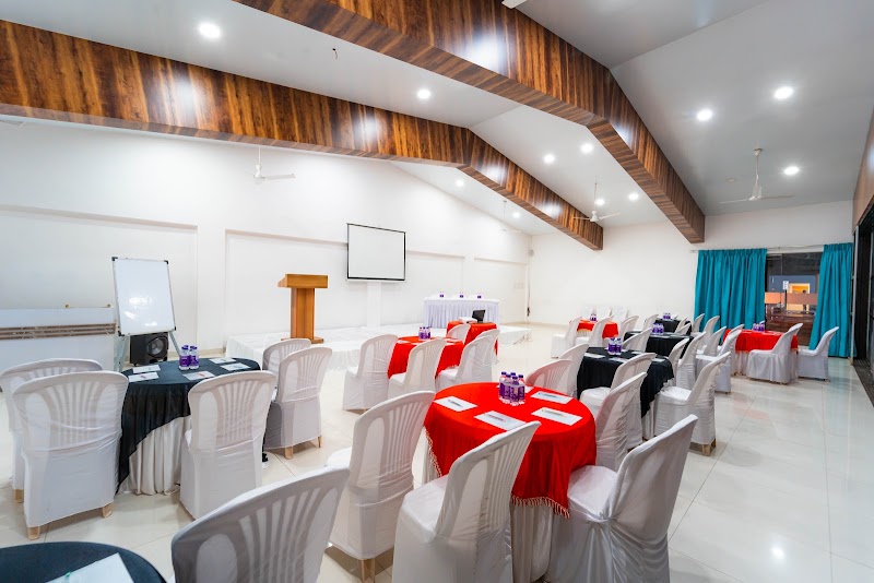 Cloud Mist Resort and Spa - Cloud Mist Resort and Spa, 9 Beverly hills Behind Manama Factory.- Village.- Bhose, Panchgani - Mahabaleshwar Rd, Panchgani, Bhose, Maharashtra 412805, India