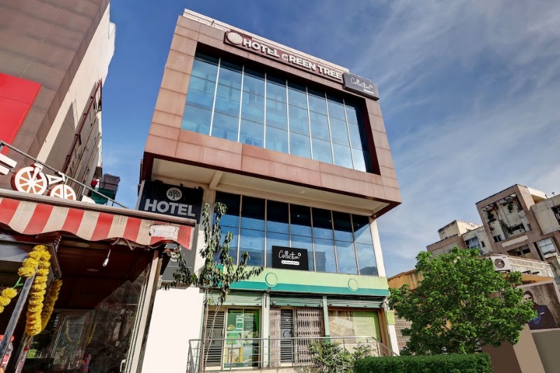 OYO Collection O Dabagardens Near RK Beach - OYO Collection O Dabagardens Near RK Beach 1, 30, Hotel, 15-151, Daba Garden Rd, above Karur Vysya Bank, near Visakhapatnam Railway Station, Prakasaraopeta, Nehru Nagar, Ram Nagar, Visakhapatnam, Andhra Pradesh 530020, India