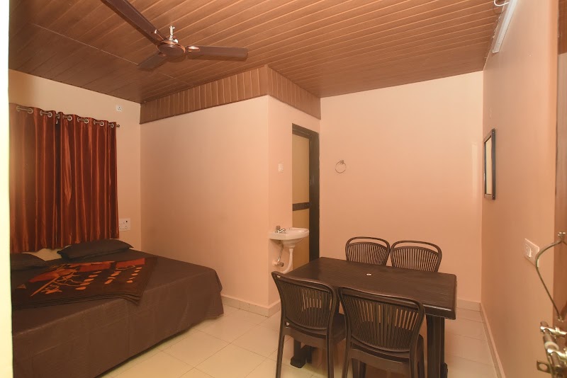 Green carpet homestays. Matheran - Green carpet homestays. Matheran, MG Rd, Aman Lodge, Matheran, Maharashtra 410102, India