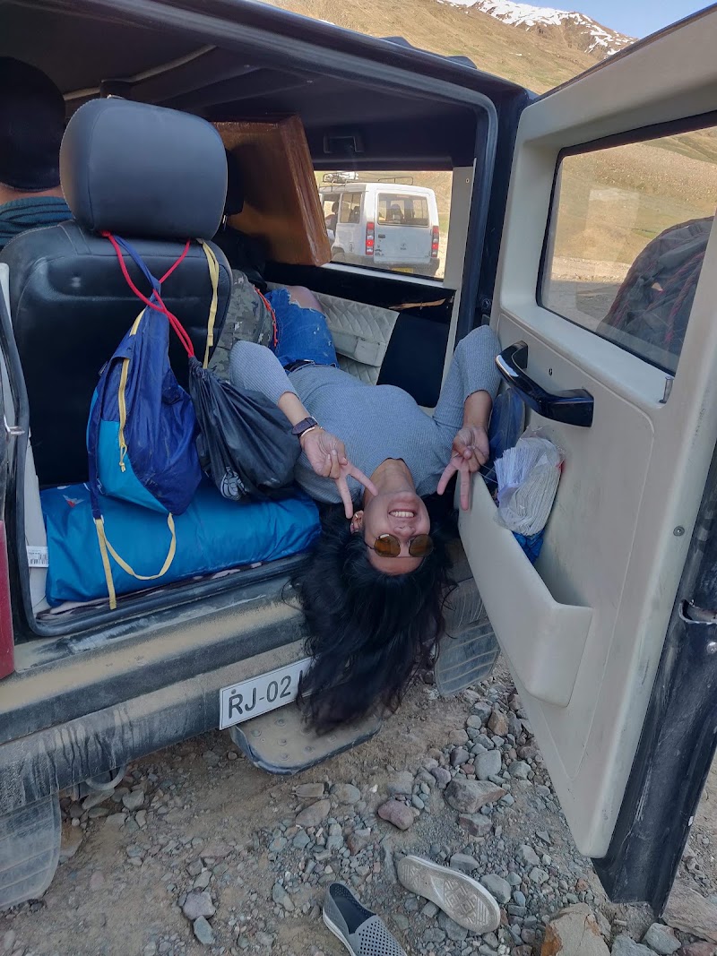 Raw Escapades - Camp Chandrataal - Raw Escapades - Camp Chandrataal, CJR5+88, Dhar Pallamo, Himachal Pradesh 175140, India