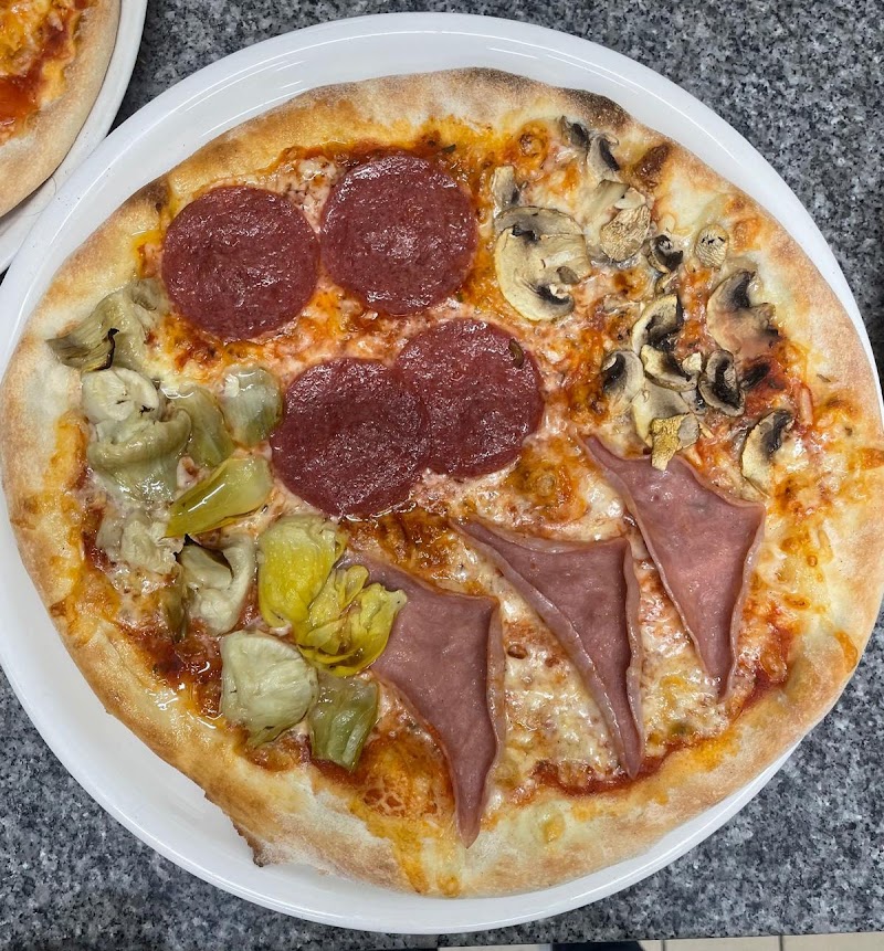 Pizzeria Valentin Aigen - Pizzeria Valentin Aigen Stöcklstraße 18, 5020 Salzburg, Austria