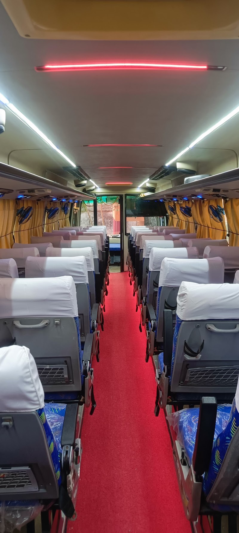 RK Tours & Travels - RK Tours & Travels UG-85, PCF Plaza, opposite TAJ GANGES, Patel Nagar, Varanasi cantonment, Varanasi, Uttar Pradesh 221002, India