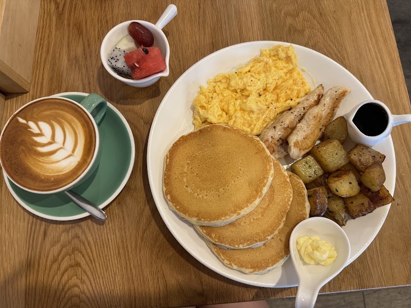 Breakfast Story Phrom Phong - Breakfast Story Phrom Phong 593 27 Sukhumvit Rd, Khwaeng Khlong Tan Nuea, Watthana, Krung Thep Maha Nakhon 10110, Thailand