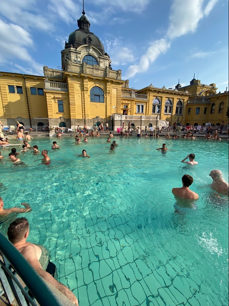 Széchenyi Thermal Bath - Széchenyi Thermal Bath Budapest, Állatkerti krt. 9-11, 1146 Hungary