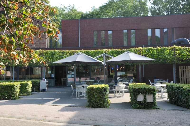 Brasserie De Kapelanij - Brasserie De Kapelanij, Vijverplein 5, 3690 Zutendaal, Belgium