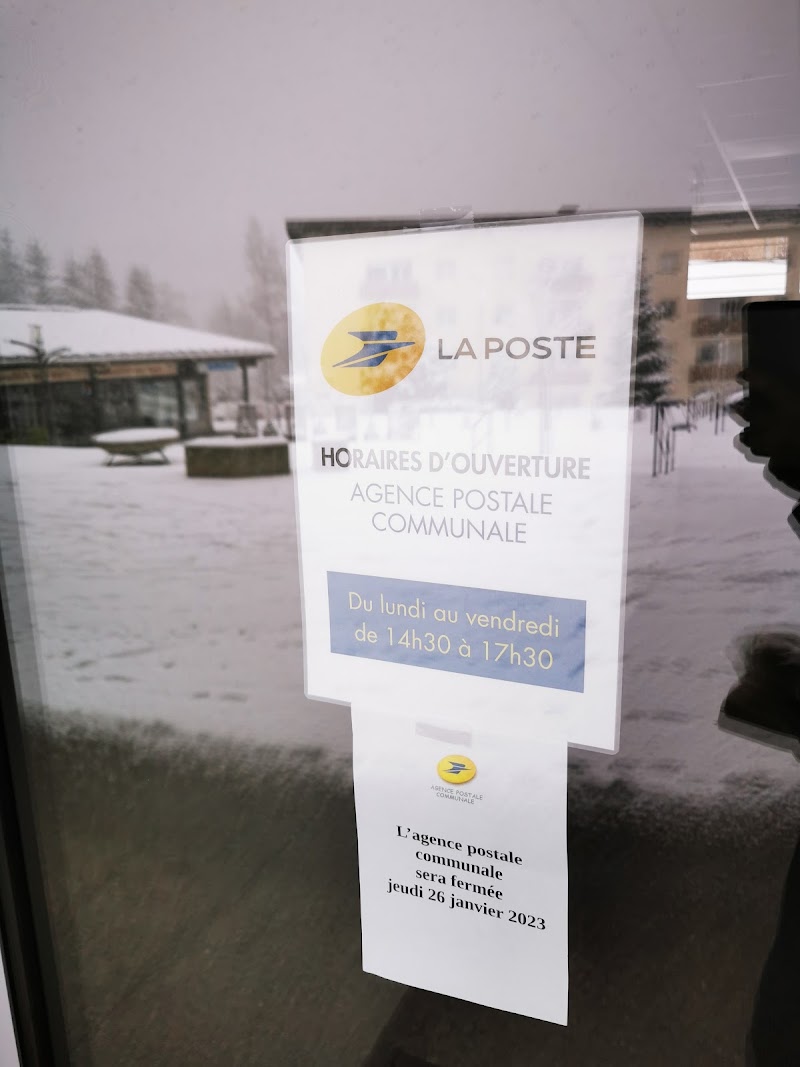 Post Office Agency Communal - Post Office Agency Communal, Pl. des Seracs, 74400 Chamonix-Mont-Blanc, France