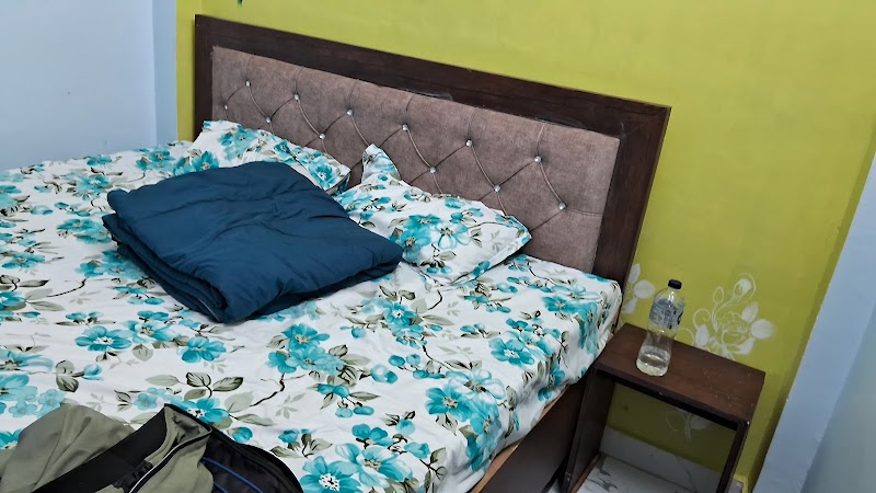 Kisori kripa home stay - Kisori kripa home stay Agargada choraha swargdwar, Swarg Dwar, Theri Bazar, Ayodhya, Uttar Pradesh 224123, India