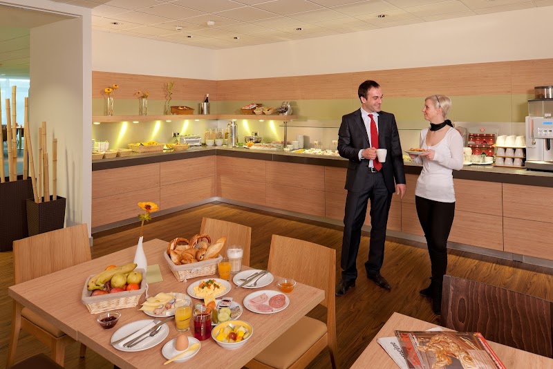 ibis Augsburg Hauptbahnhof - ibis Augsburg Hauptbahnhof, Halderstraße 25, 86150 Augsburg, Germany