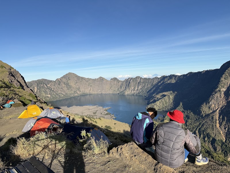 Parman Trekker Guide / Rinjani Trekking Specialist ( Lombok Trekking Tour Organizer ) - Parman Trekker Guide / Rinjani Trekking Specialist ( Lombok Trekking Tour Organizer ), Jl. Pariwisata, Senaru, Kec. Bayan, Kabupaten Lombok Utara, Nusa Tenggara Bar. 83354, Indonesia