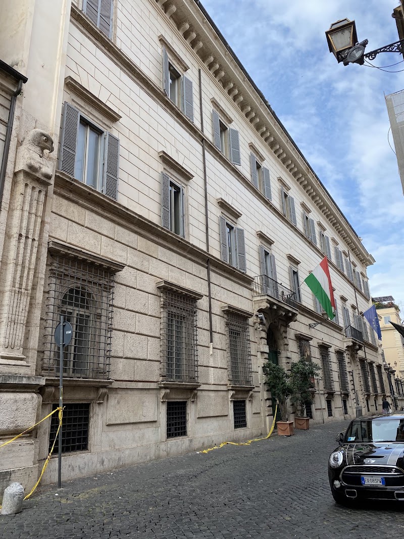 Palazzo Falconieri - Palazzo Falconieri, V. Giulia, 1, 00186 Roma RM, Italy