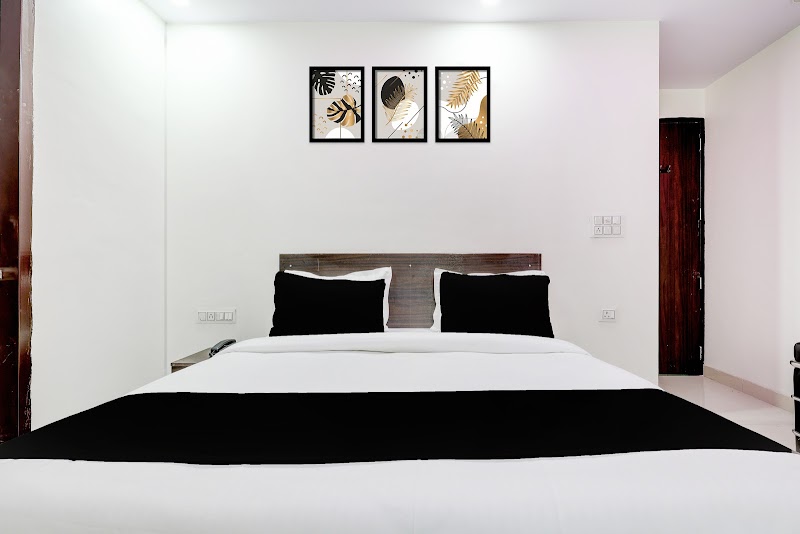 Hotel O DD Green Residency - Hotel O DD Green Residency 49 E Mohalla Chhotiyal Plam Village 49 E Mohalla Chhotiyal Plam, NEAR, Village, Palam Metro Rd, Palam Village, Palam, Delhi, 110045, India