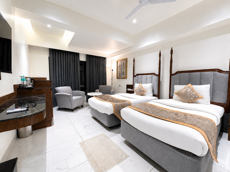 Hotel Hari Piorko - Hotel Hari Piorko 4775 Main Bazar, Tooti Chowk, near 6, Bazar Sangatrashan, Bagichi Ramchander, Aram Bagh, Paharganj, New Delhi, Delhi 110055, India