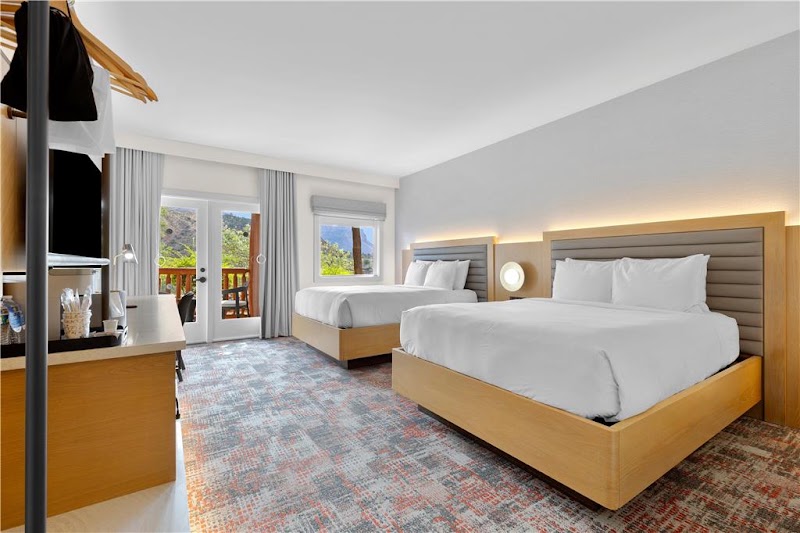 Hotel De Novo Springdale, Tapestry Collection by Hilton - Hotel De Novo Springdale, Tapestry Collection by Hilton 2400 Zion Park Blvd, Springdale, UT 84767, USA