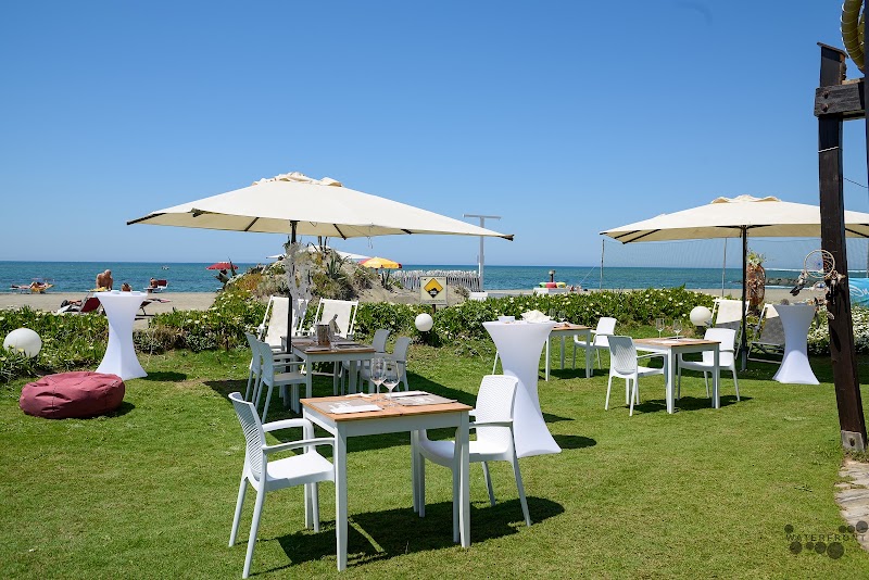 Waterfront Beach - Waterfront Beach, Lungomare Gioacchino Rossini, 00054 Fiumicino RM, Italy