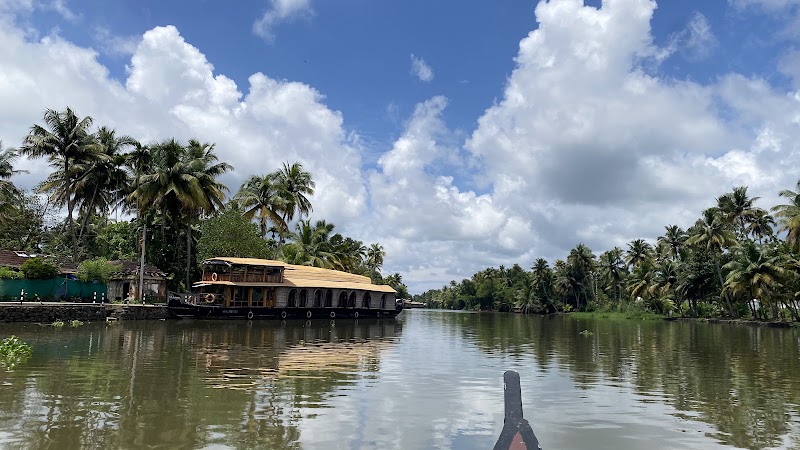 kumarakom Backwater Cruise - kumarakom Backwater Cruise Virippukala, Kavanattinkara, Kumarakom, Kerala 686563, India