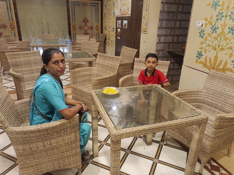 Hotel White Palace - Hotel White Palace, 33, Amer Rd, Ramgarhmode, Ganesh Colony, Shankar Nagar, Jaipur, Jaipur Nagar Nigam Area, Rajasthan 302002, India