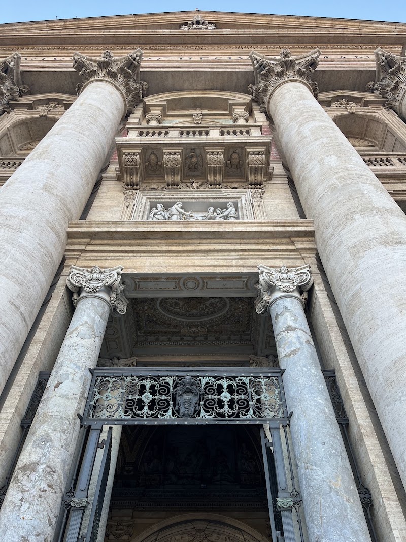 Bernini Fountain - Bernini Fountain, Piazza San Pietro, 00120 Città del Vaticano, Vatican City