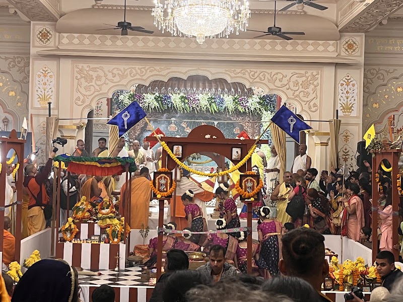 ISKCON Sri Sri Radha Damodar Mandir, Badshahpur, Gurugram - ISKCON Sri Sri Radha Damodar Mandir, Badshahpur, Gurugram ISKCON Gurgaon, Sector 67, Gurugram, Haryana 122101, India
