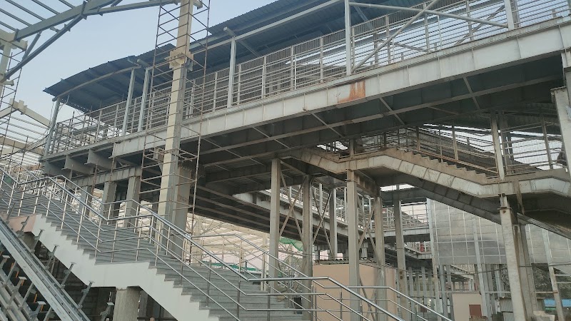 Gwalior railway station - Gwalior railway station, 657J+Q4F, Railway Colony, Gwalior, Madhya Pradesh 474002, India