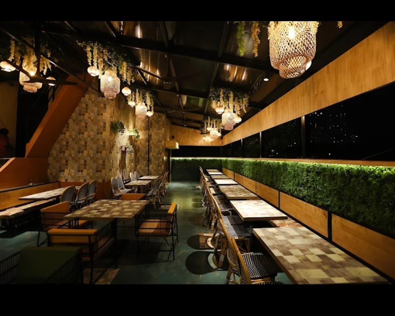 The Green Door - The Green Door Swami Vivekanand Rd, next to Filmistan Studio, opposite Bharat Petroleum Pump, Unnat Nagar 2, Unnat Nagar, Goregaon West, Mumbai, Maharashtra 400104, India
