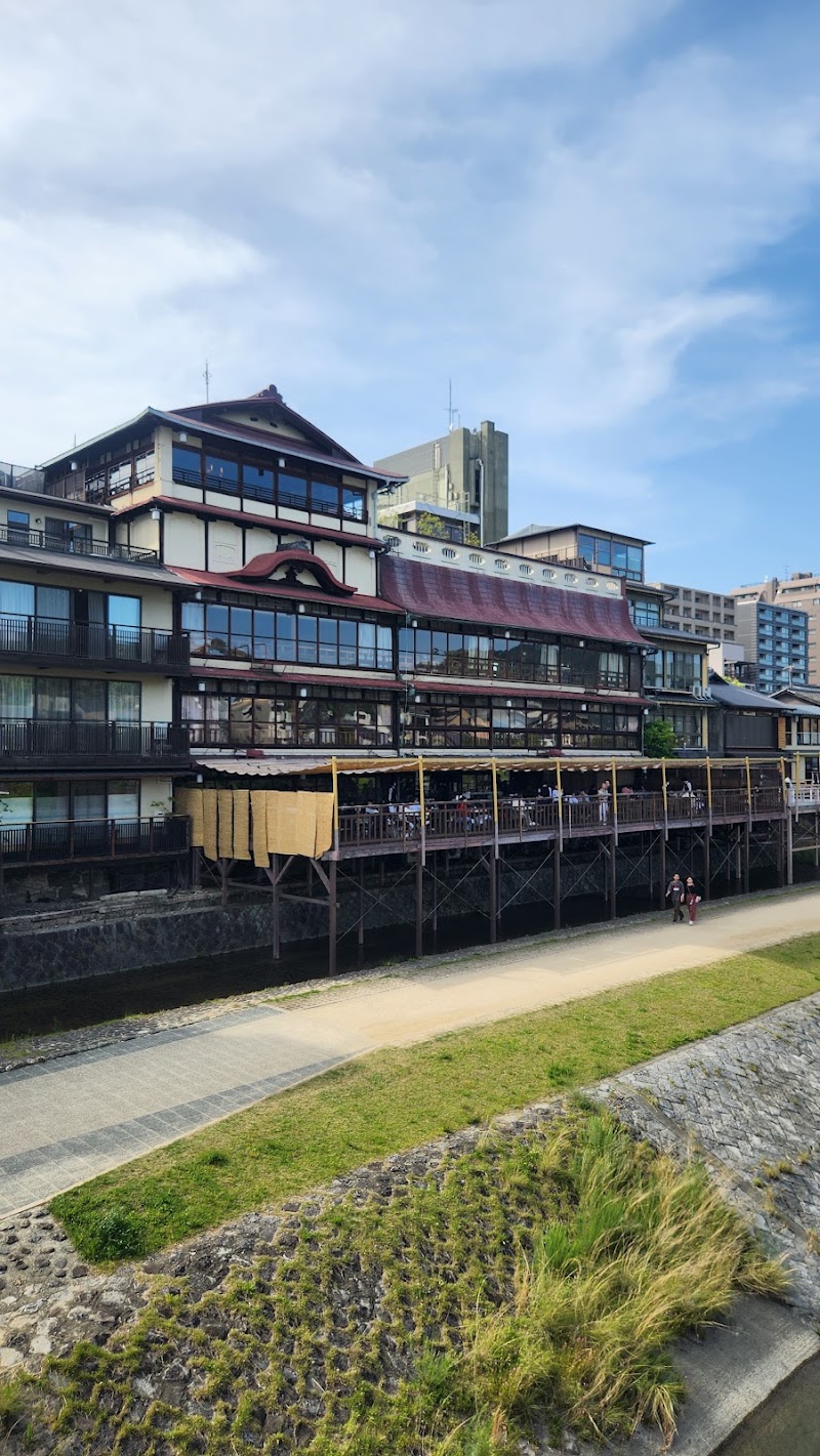 Shijo Kawaramachi - Shijo Kawaramachi, Shincho, Shimogyo Ward, Kyoto, 600-8002, Japan